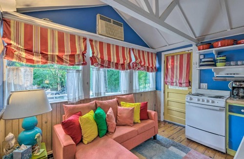 Springs Casa | Bright and Colorful East Hampton Home with Patio!