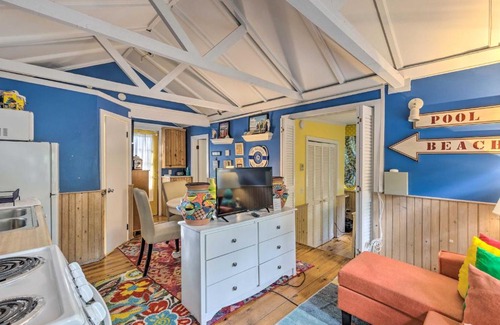Springs Casa | Bright and Colorful East Hampton Home with Patio!