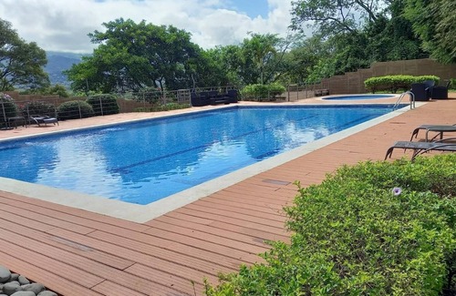 Guácima Apartamento | Bright and Colorful three bedroom apartment, ideal for remote work