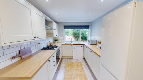 Exeter Apartamento | Bright and Cosy 4-Bedroom Home