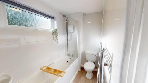 Exeter Apartamento | Bright and Cosy 4-Bedroom Home