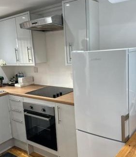 Iffley Apartamento | Bright and cosy loft converted studio apartment!
