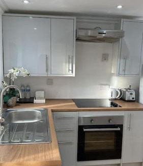 Iffley Apartamento | Bright and cosy loft converted studio apartment!