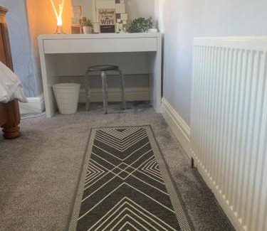 Oldbury Casa | Bright and Cozy Private Room