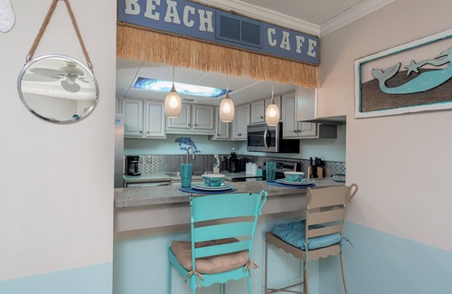 Villa Sabine Condominio | Condominio temático brillante y divertido en la playa - en Little Sabine Bay