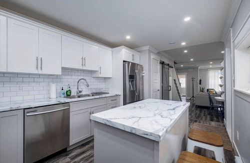 Downtown St. John's Casa | Bright and Modern Downtown St. John's Rowhouse