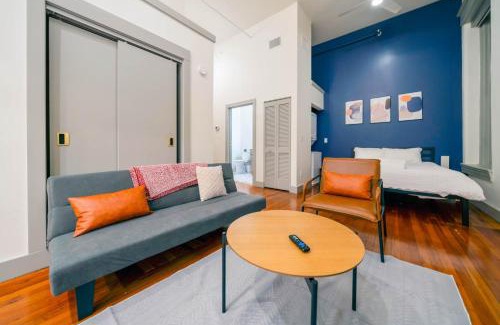 Downtown Louisville Apartamento | Bright and Modern Studio in Louisville # 408