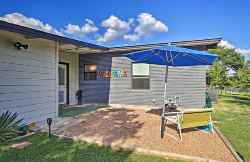 Shearer Hills - Ridgeview Casa | Bright and Modern Texas Getaway - 7 Mi to The Alamo!