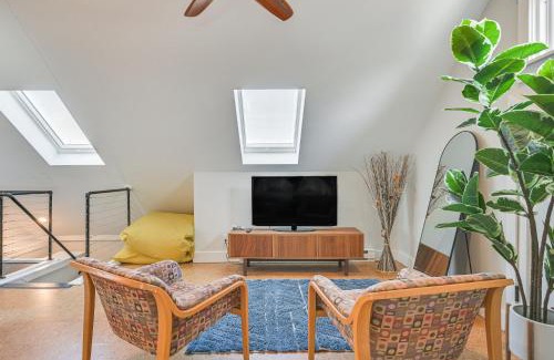 Watertown Casa | Bright and Pet-Friendly Home 2 Mi to Harvard Square