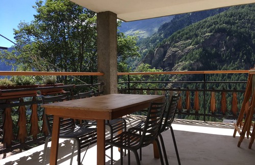 Paquier Apartamento | Apartamento amplio y luminoso con hermosa vista y amplio balcón.