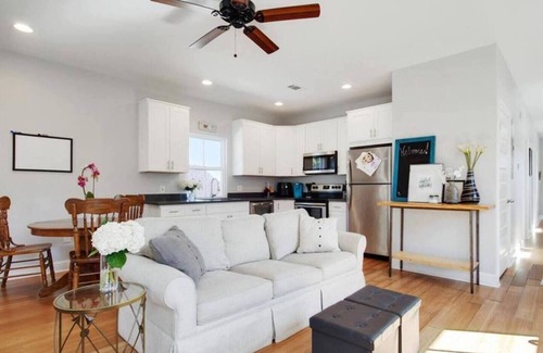 Mid-City Casa | Bright and spacious Mid-City home, perfect for families or couples.