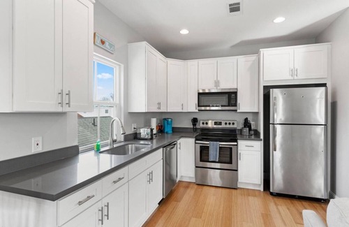 Mid-City Casa | Bright and spacious Mid-City home, perfect for families or couples.