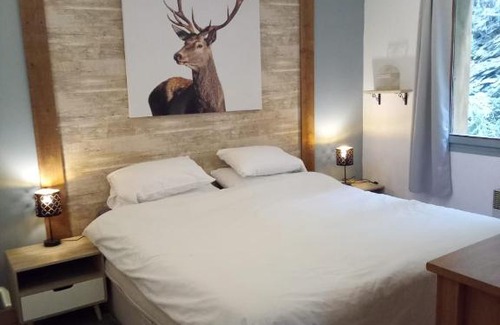 Les Brevieres Apartamento | Bright and spacious apartment with balcony