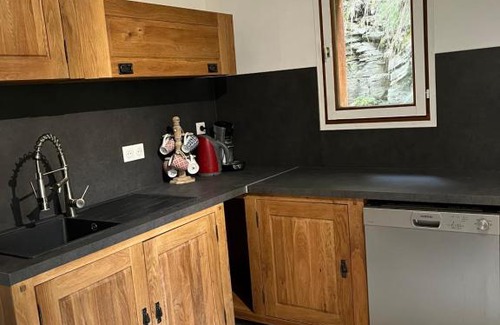 Les Brevieres Apartamento | Bright and spacious apartment with balcony