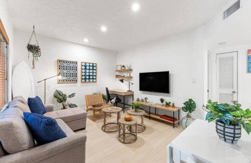 Victoria Park Casa | Bright and Stylish Apt in Las Olas Blvd Victoria Park