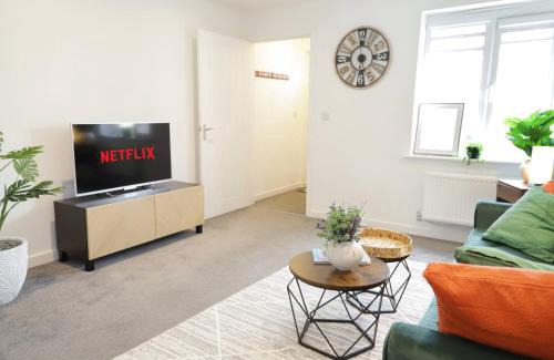 Holbrooks Casa | Bright and Stylish 3-bed House - Families and Contractors - Near Coventry Arena and M6