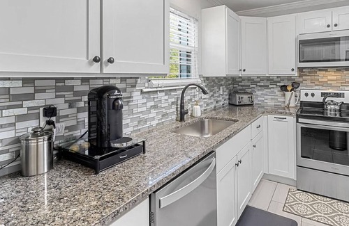 Graysville Casa | Bright and Sunny in Chattanooga