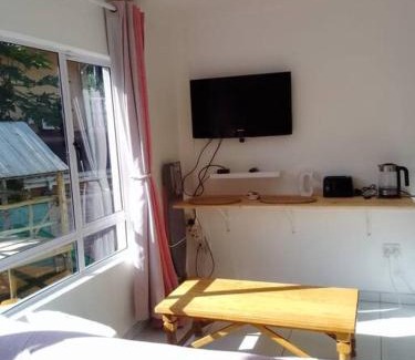 Durban North Apartamento | Bright and Sunny Studio Cottage