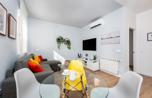 Chamberi Apartamento | Bright apartment- 1Bd 1Bth- Alonso Cano