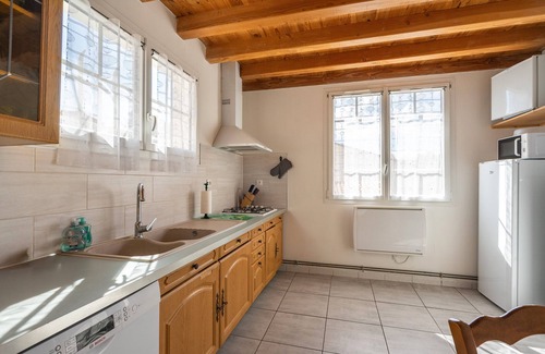 Ronce-les-Bains Apartamento | Bright Apartment 300m from the Beach