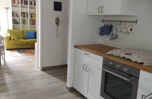 Cinquale Casa | Luminoso apartamento a pocos pasos del mar.