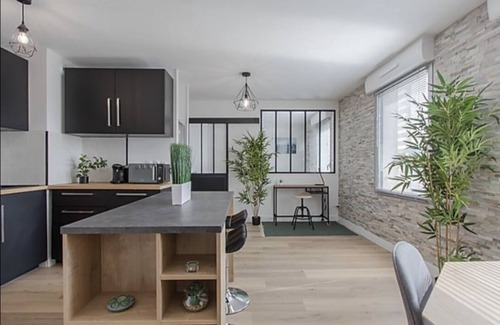 Bastide-Brazza Apartamento | Luminoso apartamento, cerca del tranvía, parking y desayuno.
