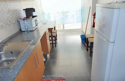 Feijo Apartamento | Bright apartment in Almada with shared pool