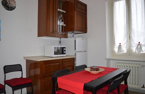 Candiolo Apartamento | Luminoso apartamento en el centro del pueblo, muy cerca de servicios, comercios.