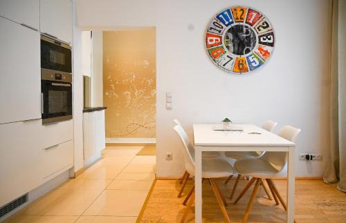 Rudolfsheim-Funfhaus Apartamento | Bright Apartment Mariahilf