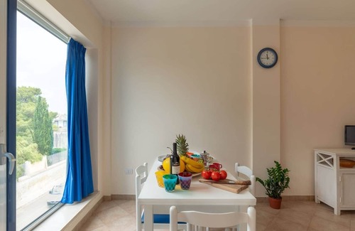 Otranto Casa | Luminoso Apartamento Cerca De La Playa En Otranto