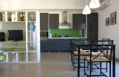 Pozzallo Apartamento | Pozzallo soleado apartamento por encima de la más hermosa costa céntrica