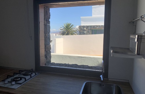 Tinajo Cama Y Desayuno | Apartamento luminoso rodeado de montañas