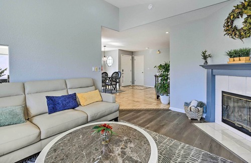 Pittsburg Casa | Bright Bay Point Home w/ Deck & Gas Grill!