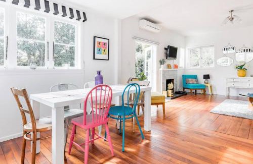 Torbay Casa | Bright Beachside Cottage