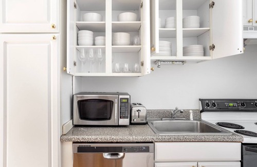 Beacon Hill Apartamento | Bright Beacon Hill 2BR w/ W/D, nr Boston Common, by Blueground