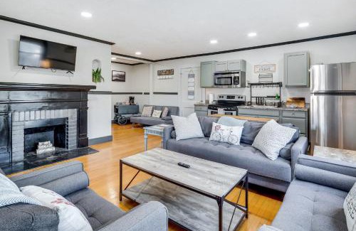 Brevard Casa | Bright Brevard Home Near Downtown and Trails
