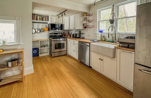 East Deering Casa | Bright Charming Victorian Close to Everything!