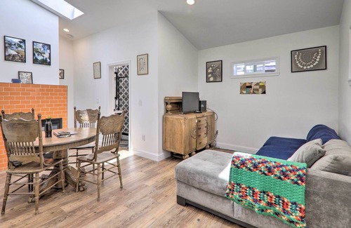 Oakland Cabaña | Bright & Cheerful Bungalow in Heart of Oakland!
