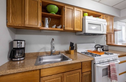 Manchester Apartamento | Bright & Chic 1st Flr Studio - Short-Midterm Stays