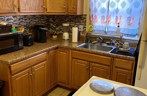 Poughkeepsie Casa | Bright, clean cozy place with private parking