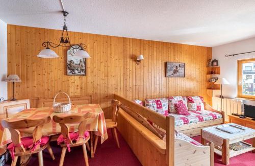 La Perriere Apartamento | Bright Cocoon With Balcony And View On The Valley