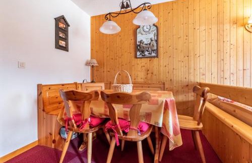 La Perriere Apartamento | Bright Cocoon With Balcony And View On The Valley