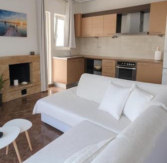 Vari Apartamento | Bright & comfortable apartment for a pleasant stay!