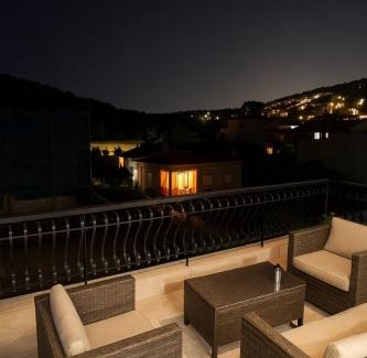 Vari Apartamento | Bright & comfortable apartment for a pleasant stay!