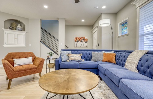 Harris Ranch Casa | Bright, comfy home in Harris Ranch, Boise. Near river, trails, BSU. Book now!