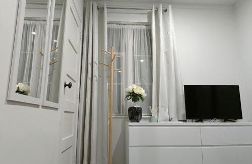 Greenlane - Ellerslie Casa | Bright & Comfy Stay in Newly Renovated Home with parking