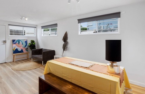 Kangaroo Point Apartamento | Bright Contemporary 2-bed Unit with Study Nook