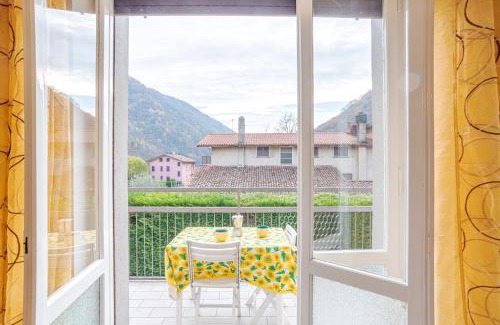 Barni Apartamento | Bright & Cosy Apartments with Balcony
