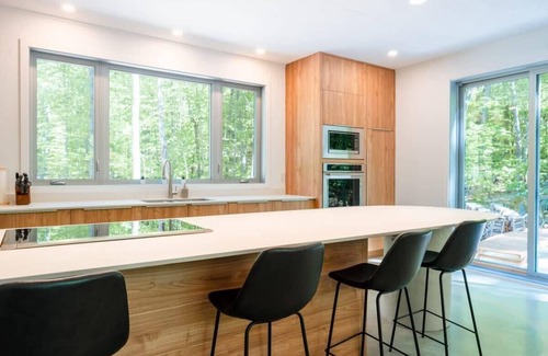 Lac Superieur Village Chalet De Esquí | Bright Cottage - 3 min from Tremblant North Slope