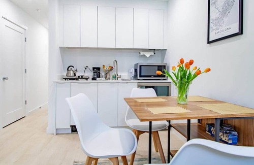 Bloomingdale Apartamento | Bright & Cozy 1-BR Alcove in Bloomingdale